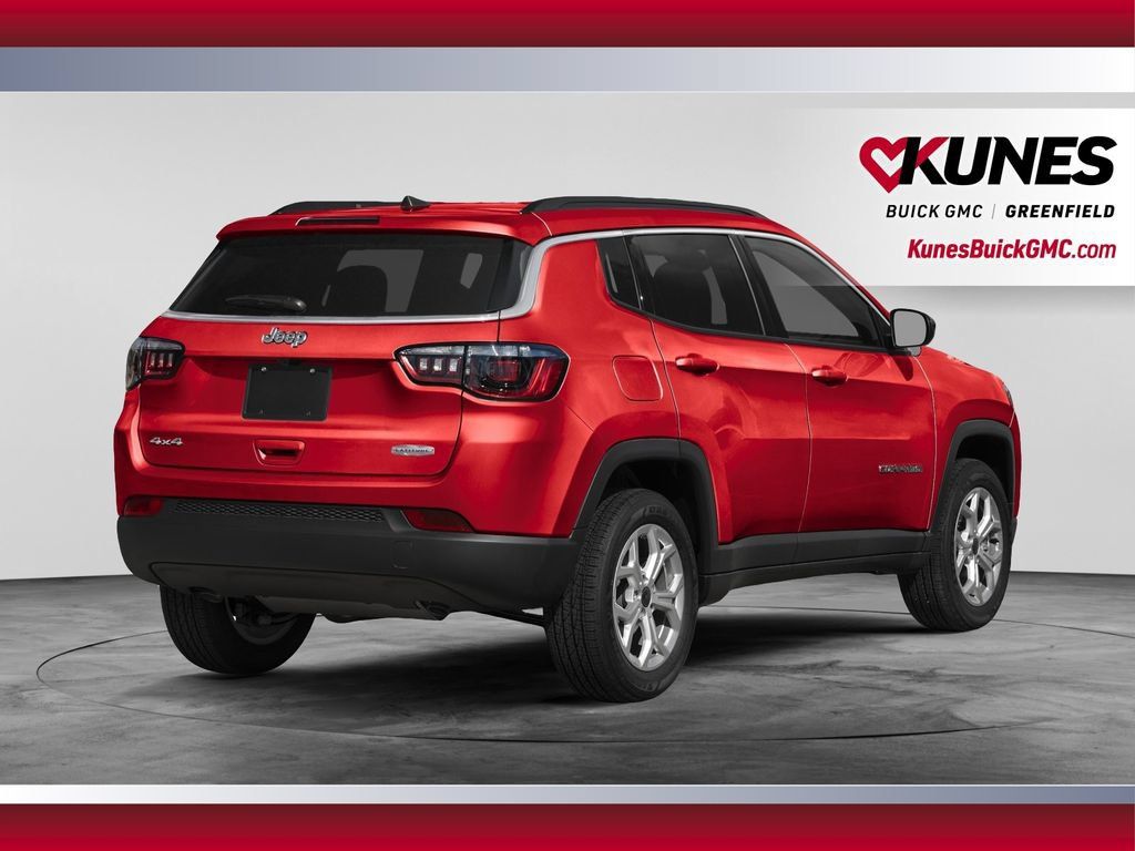 Used 2025 Jeep Compass Limited AWD/4WD image 5