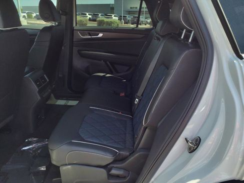 New 2026 Volkswagen Atlas Cross Sport SEL Premium R-Line image 11