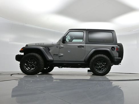 Used 2023 Jeep Wrangler Willys image 8