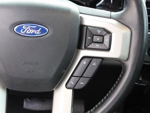 Used 2021 Ford F250 Lariat image 29