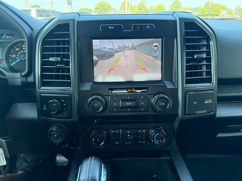 Used 2018 Ford F150 XLT w/ Equipment Group 302A Luxury AWD/4WD image 21