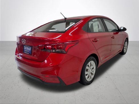 Used 2018 Hyundai Accent SE FWD image 13