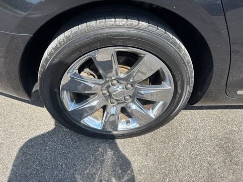 Used 2010 Buick LaCrosse CXL FWD image 9