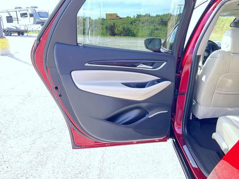 Certified 2021 Buick Enclave Premium w/ Sun and Sites Package AWD/4WD image 21