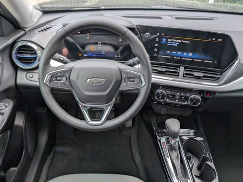 New 2026 Chevrolet Trax LT w/ Driver Confidence Package FWD image 4