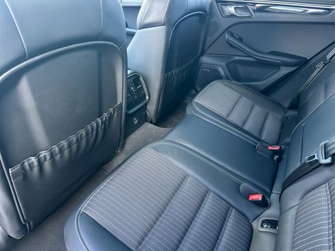 Used 2025 Porsche Macan Turbo image 13