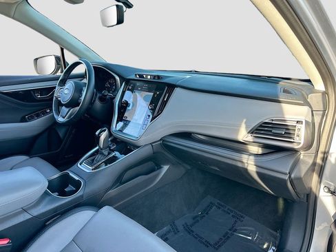 Used 2022 Subaru Outback Limited image 31