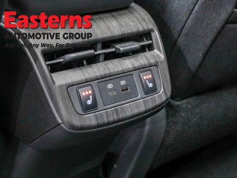 Used 2024 Nissan Ariya FWD image 23