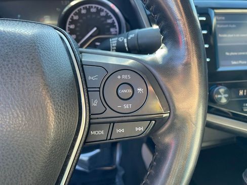 Used 2020 Toyota Camry SE image 31