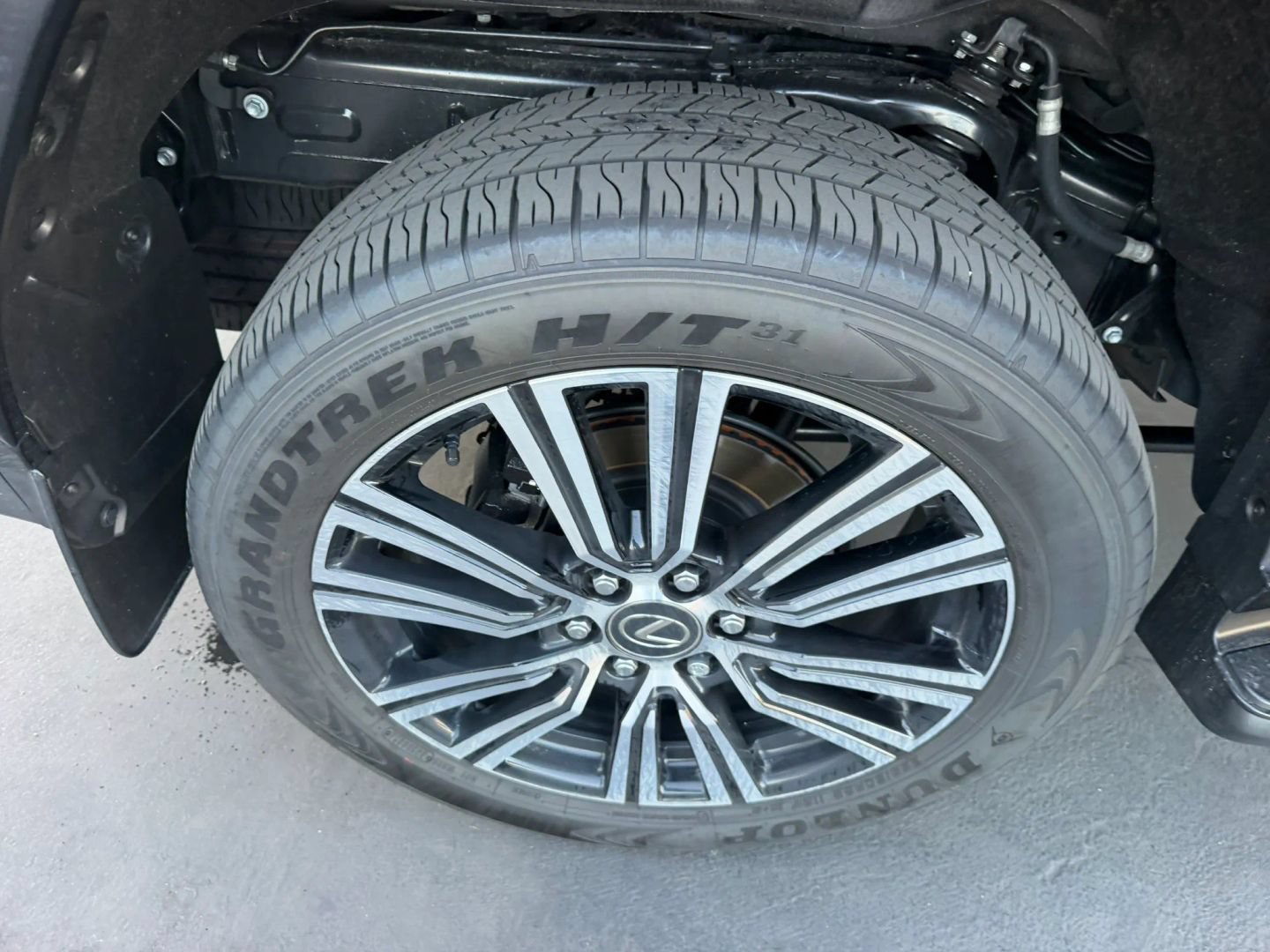 Used 2026 Lexus LX 700h Luxury w/ Accessory Package (Z1) AWD/4WD image 38