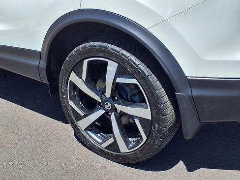 Used 2021 Nissan Rogue Sport SL w/ Premium Package FWD image 27