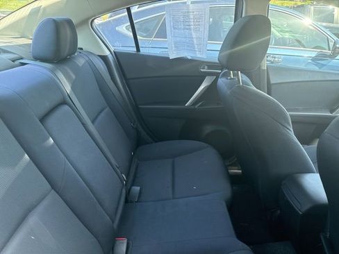Used 2011 MAZDA MAZDA3 s Sport FWD image 8