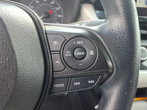 Used 2023 Toyota Corolla LE FWD image 20