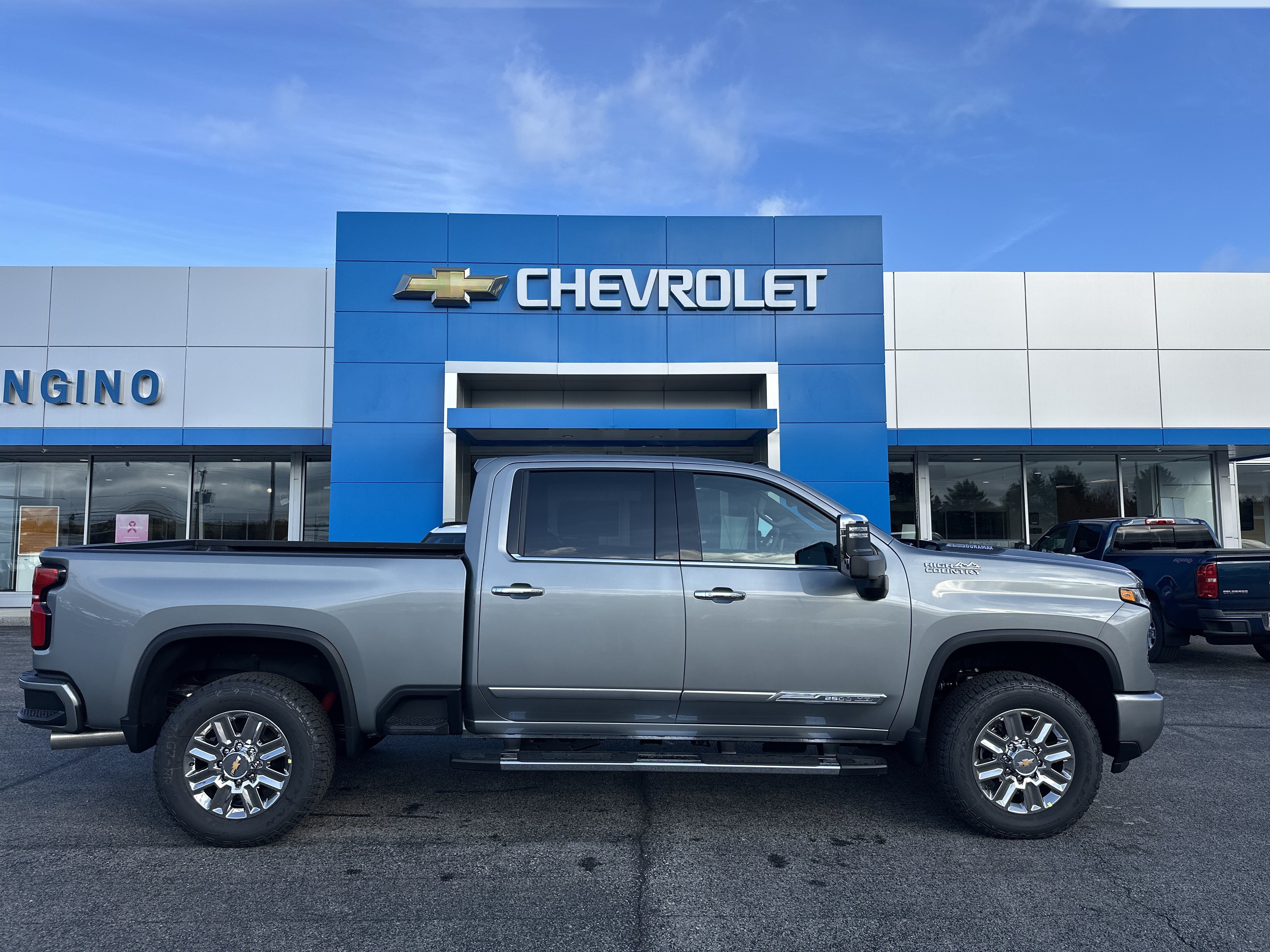 New 2026 Chevrolet Silverado 2500 High Country w/ High Country Premium Package AWD/4WD image 1