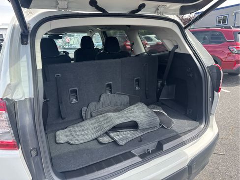 Used 2025 Subaru Ascent Premium AWD/4WD image 9