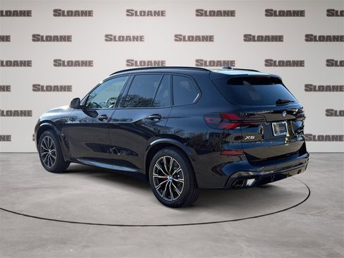 New 2026 BMW X5 xDrive50e image 3