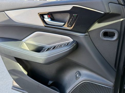 Certified 2025 Acura MDX w/ Technology Package image 35