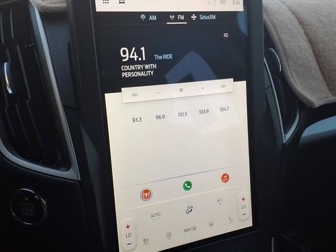 Certified 2023 Ford Edge SEL w/ Convenience Package image 26