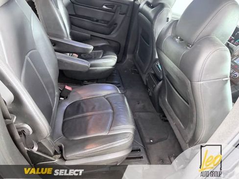 Used 2014 Chevrolet Traverse LT FWD image 16