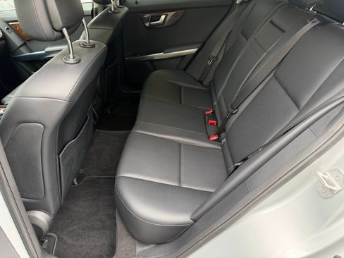 Used 2013 Mercedes-Benz GLK 350 4MATIC image 25