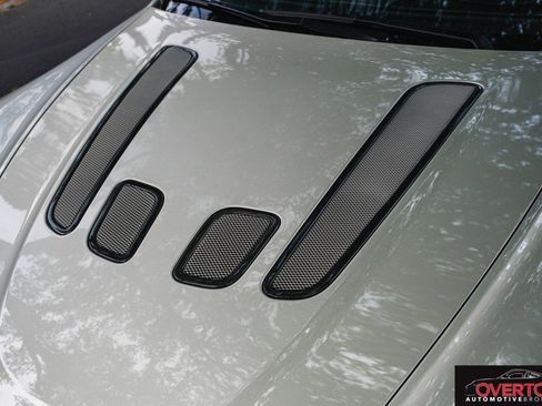 Used 2017 Aston Martin V12 Vantage S image 12