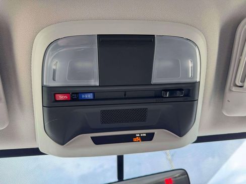 Used 2019 Subaru Crosstrek 2.0i Premium image 29