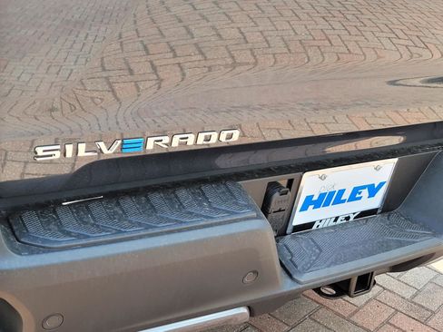New 2026 Chevrolet Silverado EV LT AWD/4WD image 4
