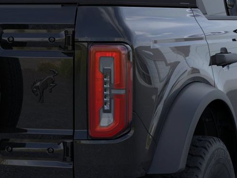 New 2026 Ford Bronco Outer Banks AWD/4WD image 23