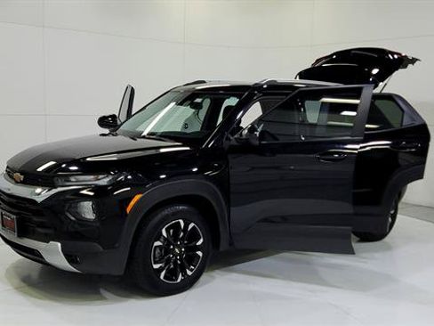 Used 2023 Chevrolet TrailBlazer LT w/ Convenience Package FWD image 30