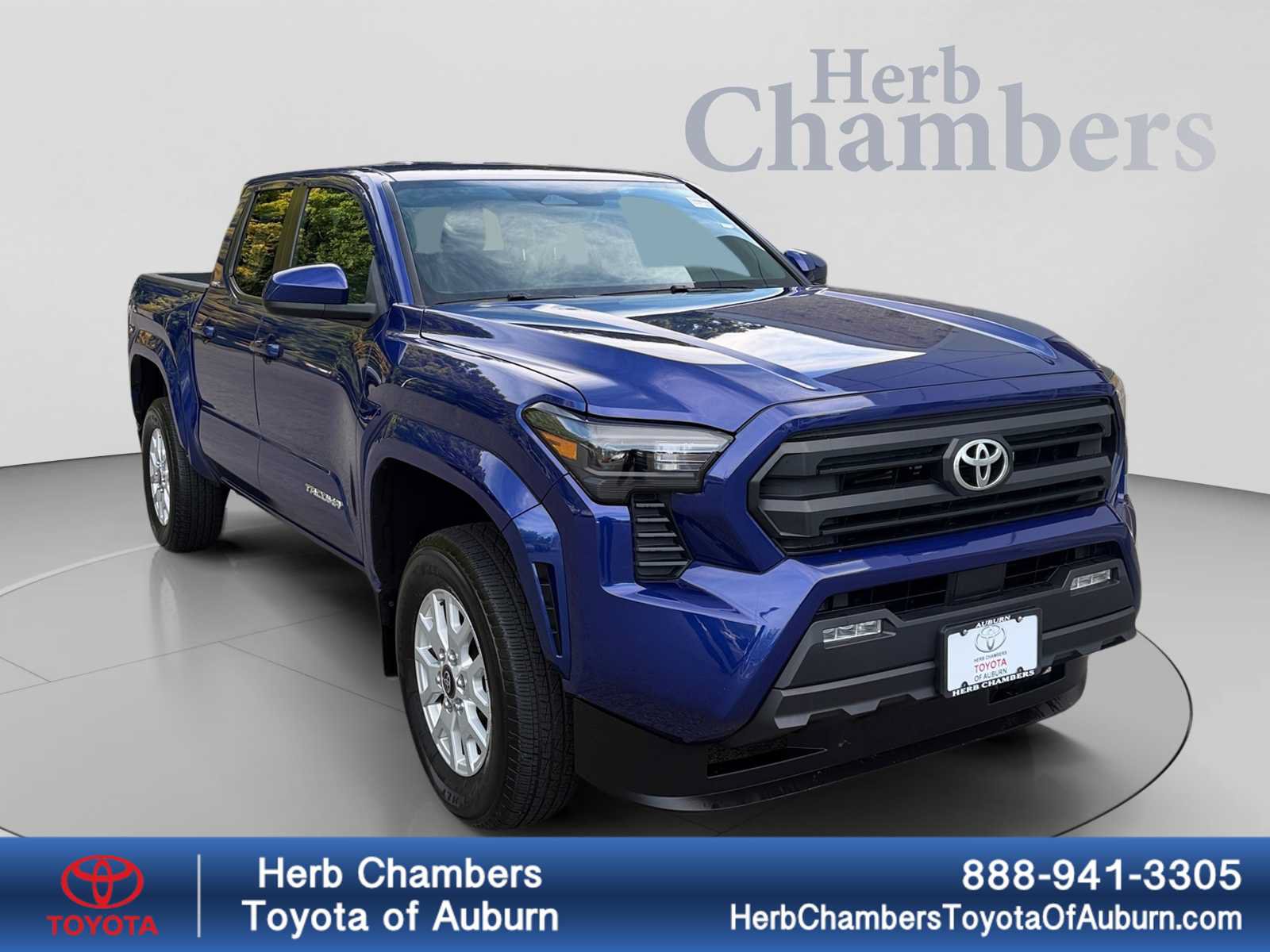 Used 2024 Toyota Tacoma SR5 AWD/4WD image 1