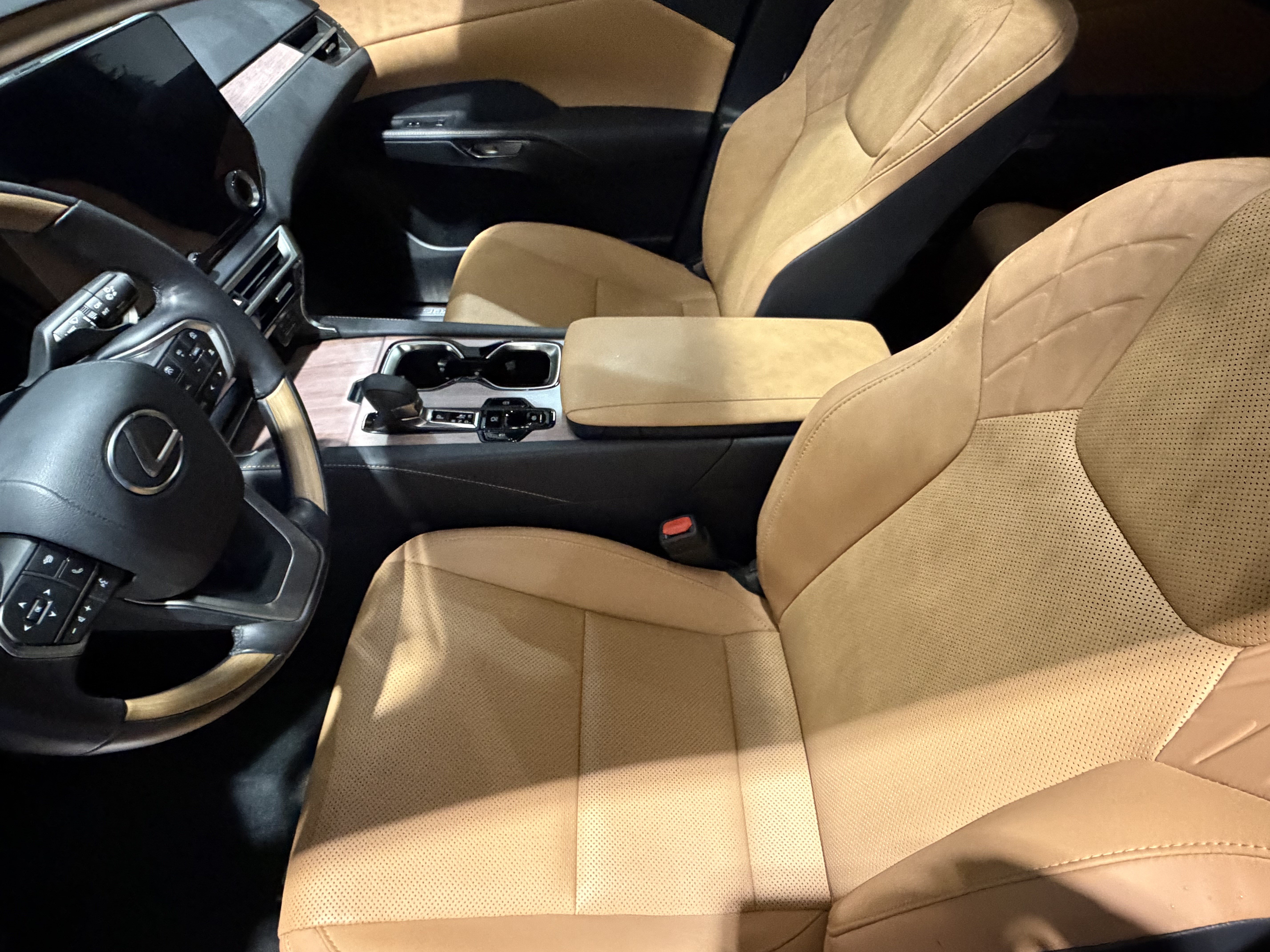 Used 2026 Lexus RX 350 Premium w/ Accessory Package (Z1) FWD image 15