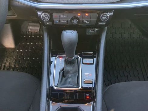 Certified 2024 Jeep Compass Sport image 21