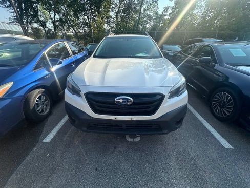 Used 2020 Subaru Outback Onyx Edition XT AWD/4WD image 2
