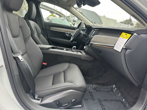 New 2025 Volvo S90 B6 Plus w/ Protection Package Premier image 10