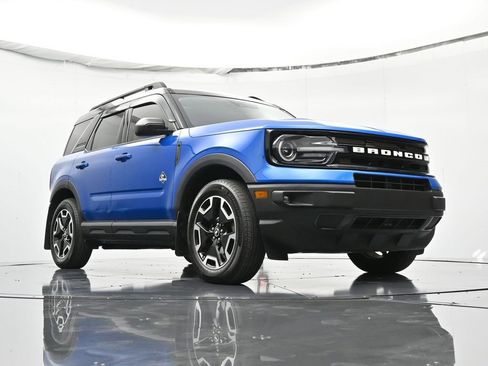 Certified 2022 Ford Bronco Sport Outer Banks w/ Tech Package image 40