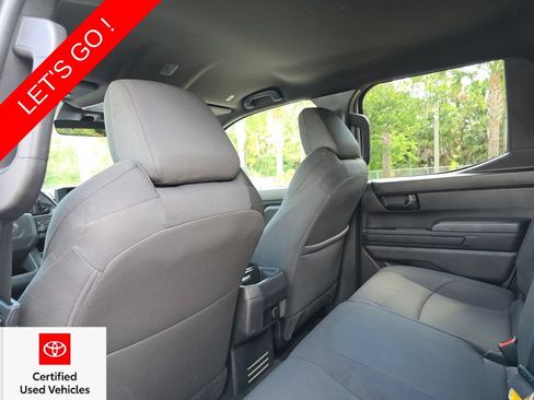 Certified 2025 Toyota Tacoma SR5 AWD/4WD image 22