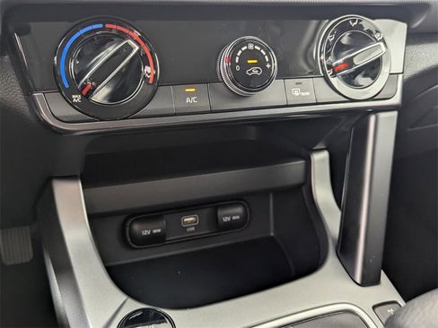 New 2026 Kia Seltos LX image 19