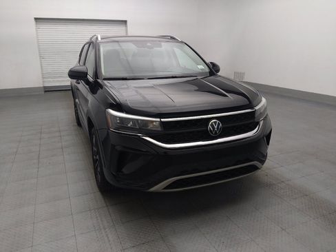 Used 2023 Volkswagen Taos SE w/ Black Wheel Package FWD image 14