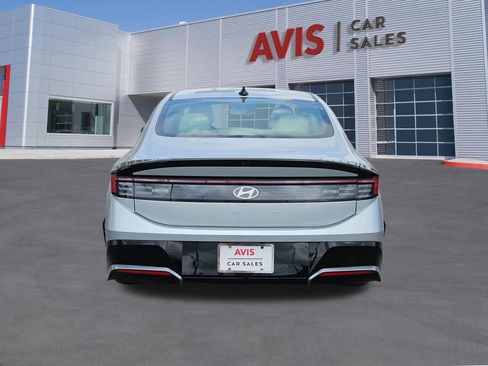 Used 2025 Hyundai Sonata SEL FWD image 5