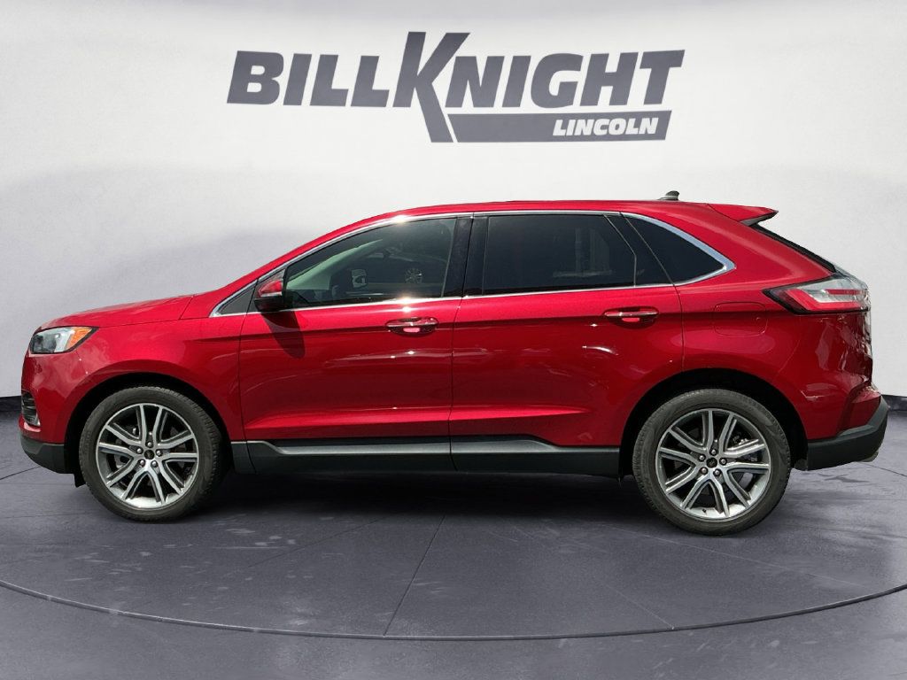 Used 2023 Ford Edge Titanium AWD/4WD image 3