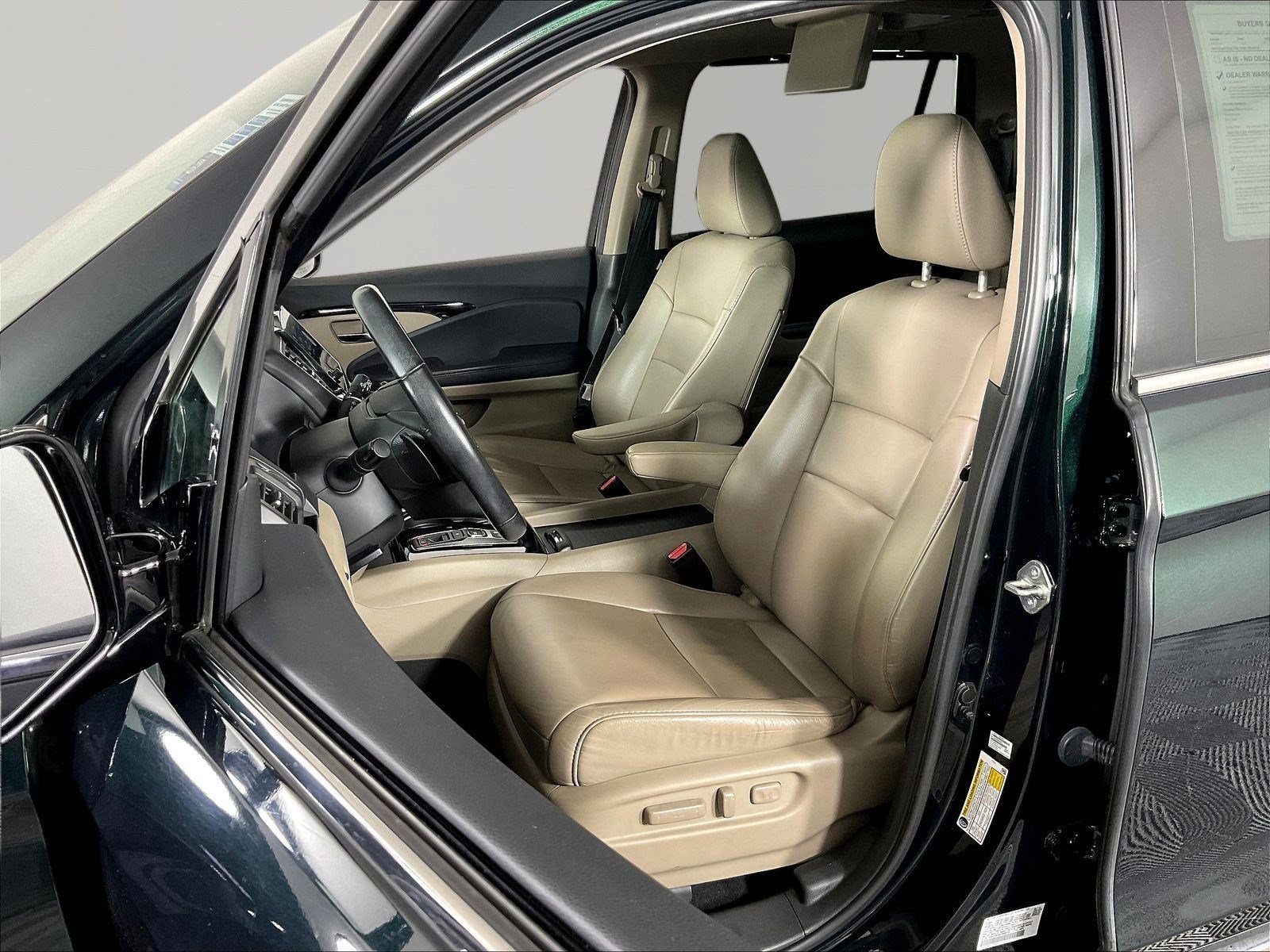 Used 2020 Honda Pilot Touring image 21