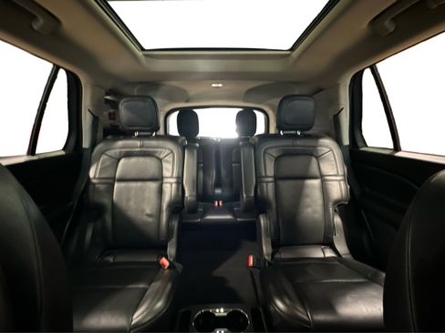 Used 2021 Lincoln Aviator Reserve image 50