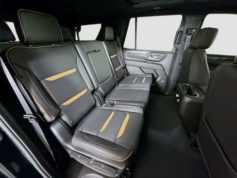 Used 2024 GMC Yukon AT4 w/ AT4 Premium Plus Package image 28