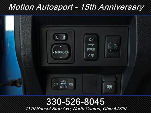 Used 2017 Toyota Tundra SR5 AWD/4WD image 11