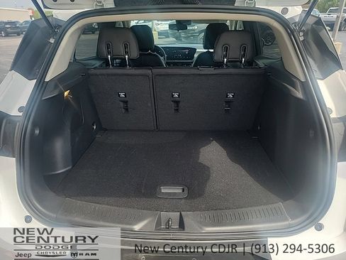 Used 2025 Buick Encore GX Preferred AWD/4WD image 20