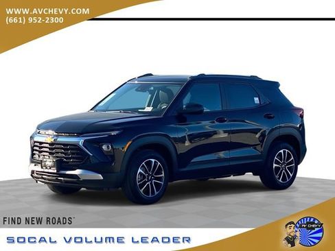 New 2026 Chevrolet TrailBlazer LT FWD image 1