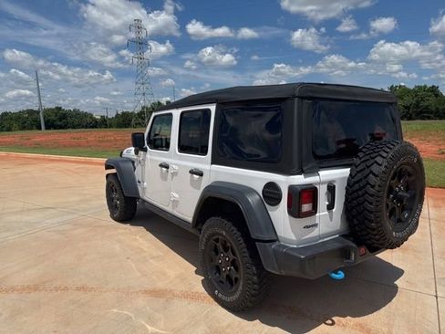 Used 2023 Jeep Wrangler Unlimited w/ 8.4" Radio Group AWD/4WD image 6