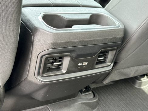 Used 2025 Chevrolet Silverado 1500 LT AWD/4WD image 11