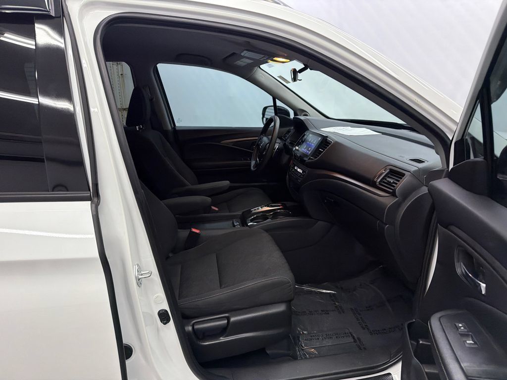 Used 2021 Honda Ridgeline Sport image 13