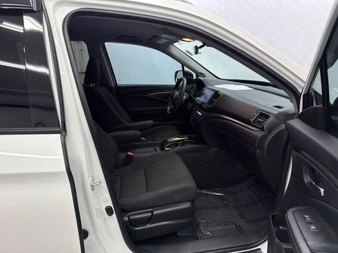 Used 2021 Honda Ridgeline Sport image 13